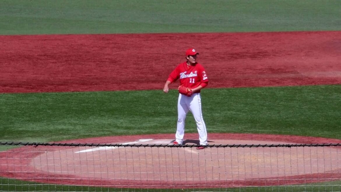 カープ　九里亜蓮