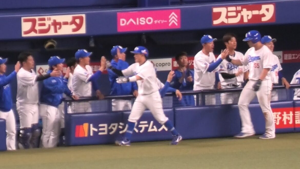 【楽しすぎる！】中日vs巨人！4回ドラゴンズは繋いで2アウト満塁から三好選手が2点タイムリー！！2024/04/03