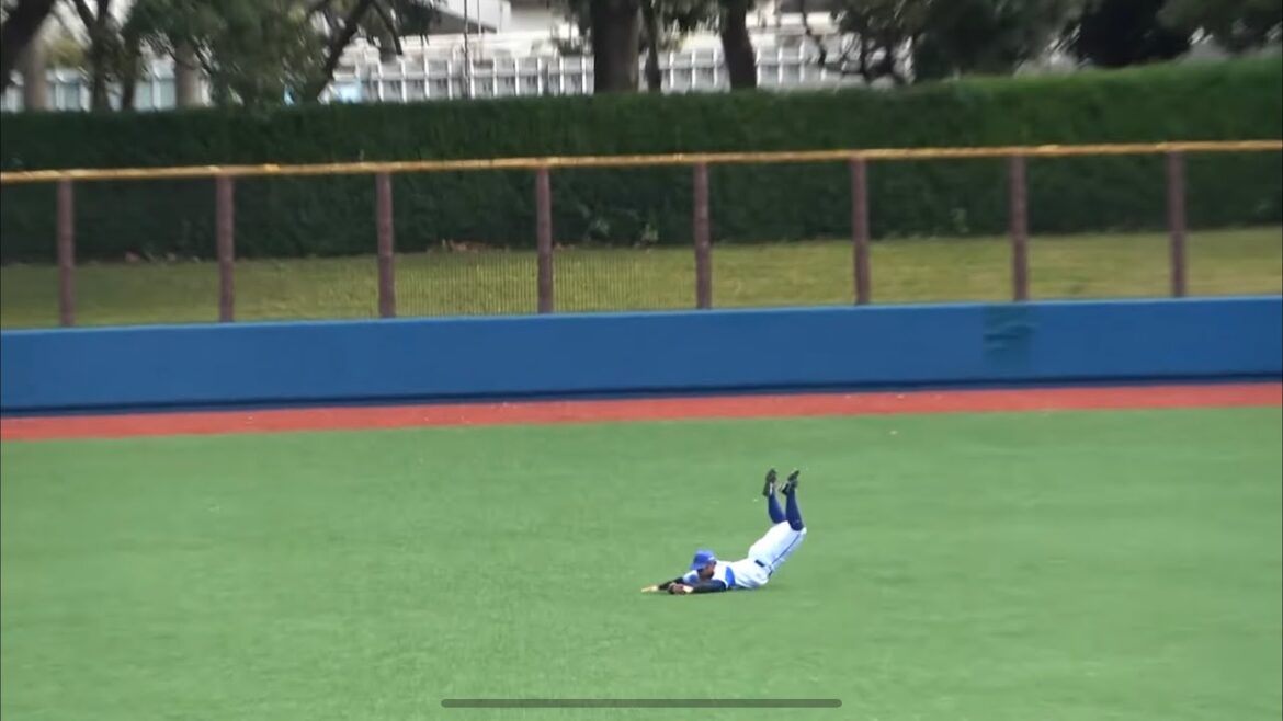 ハマのガッツマン 桑原将志 【キャンプでも超絶ファインプレー】 秋季キャンプ 横浜DeNAベイスターズ