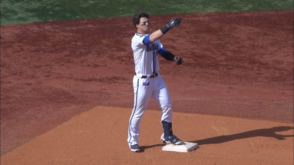 オースティン吠える！ヘルメット吹き飛ばし闘志剥き出しタイムリーツーベース！広島倒せ！2024/03/30 横浜DeNAベイスターズ