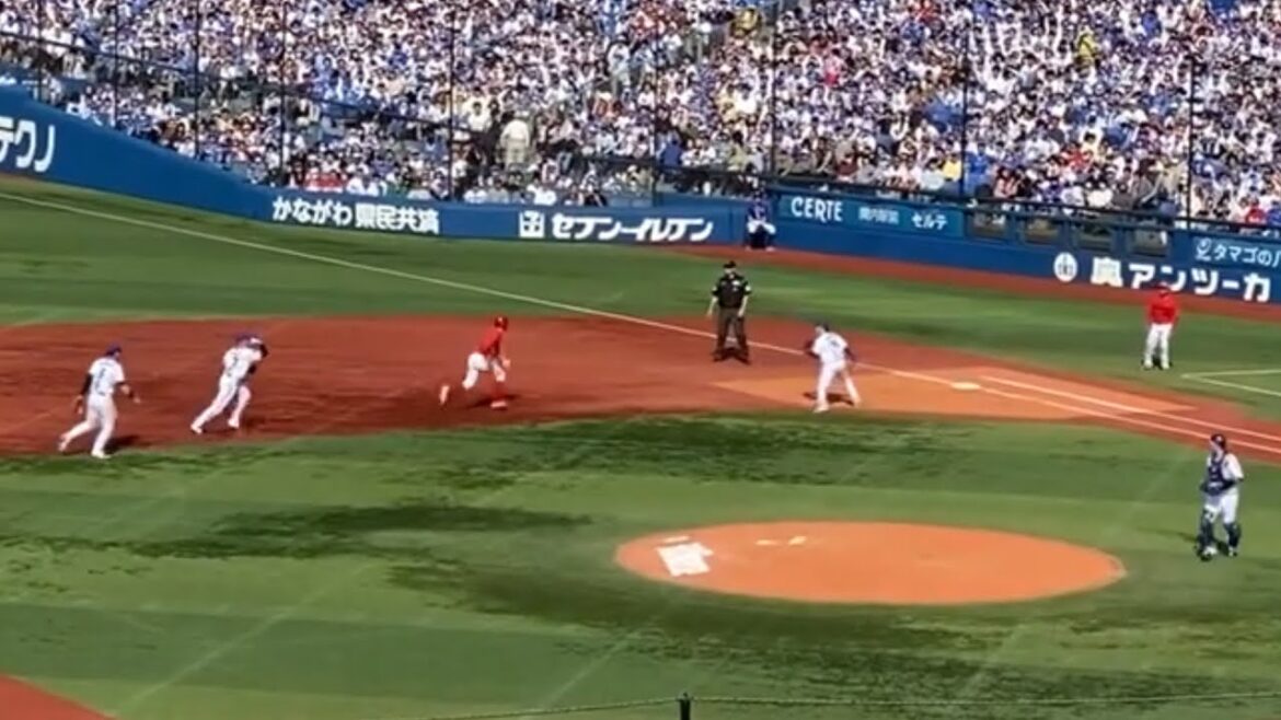 【大貫晋一】 飛び出したランナー 牽制アウトでピンチを切り抜ける 横浜DeNAベイスターズ 広島東洋カープ 2024年3月31日