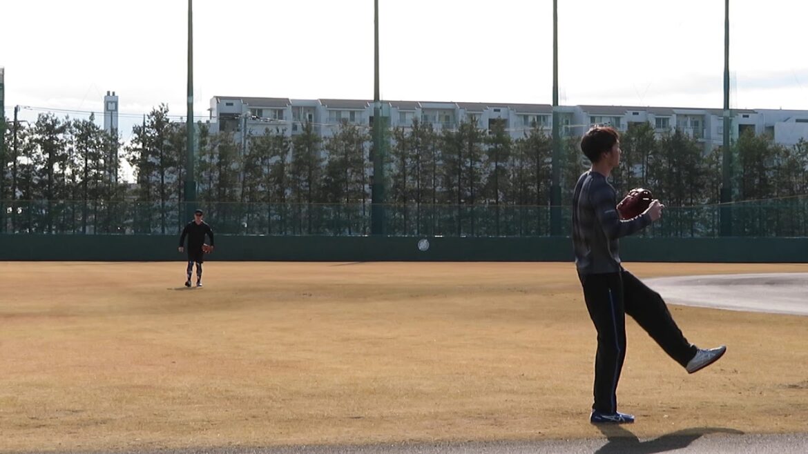 20.1.16　三木亮キャッチボール　千葉ロッテ自主トレ（ロッテ浦和）