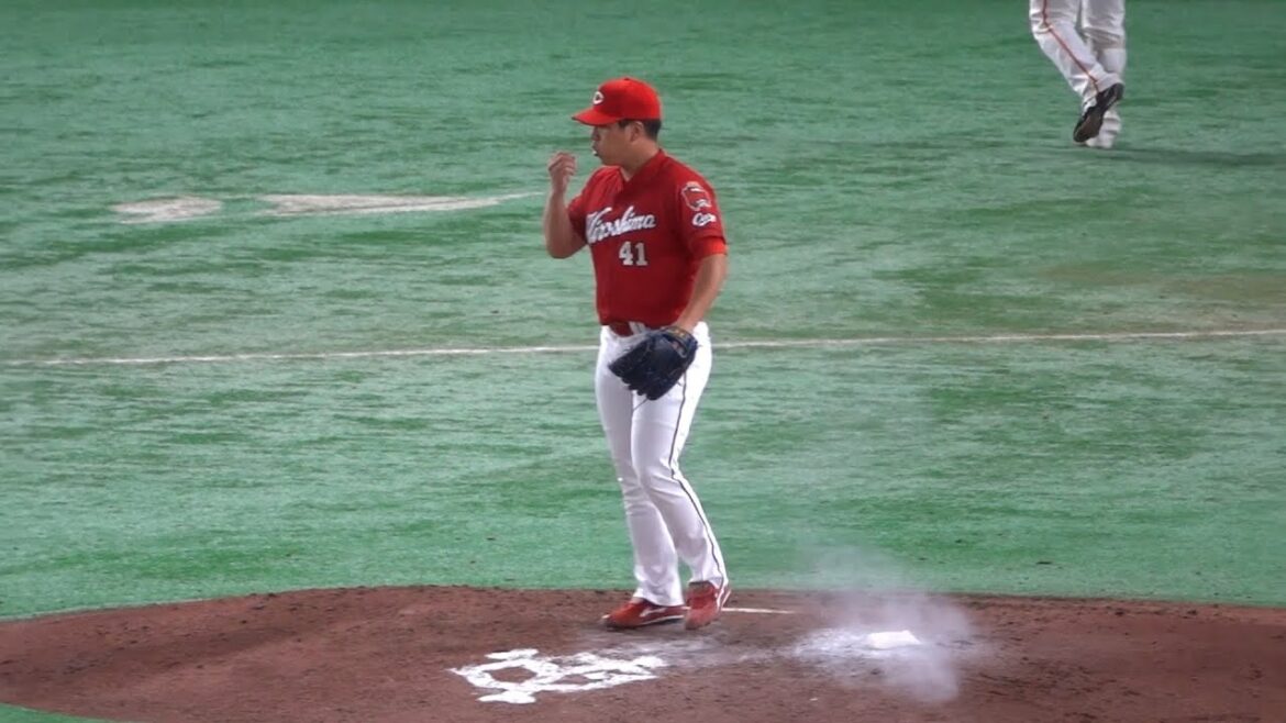 ふてぶてモード全開！ロージン投げ捨て威圧感タップリのヤサタクが頼もしい｜広島東洋カープ｜2022年8月14日