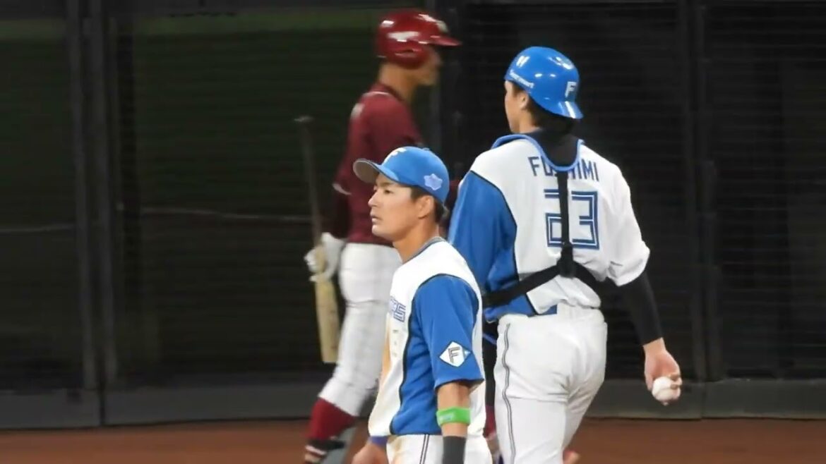 【どっちがアウト？】伏見寅威が初心者には理解し難い高難易度プレーをみせる　エスコン開幕戦日本ハム対楽天