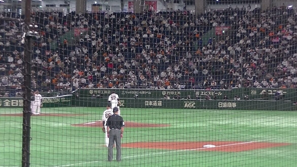 ジャイアンツ香月一也サードゴロを捌く【読売ジャイアンツ対 千葉ロッテマリーンズ2021年3月19日】