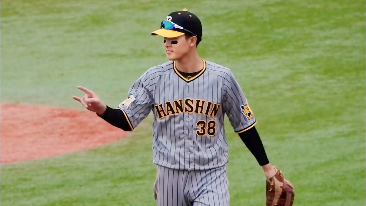 【守備で魅せた！】今季初スタメンの小幡竜平、二遊間抜けそうな打球に横っ飛びキャッチ！素早く一塁に送球してアウト！2024.4.6