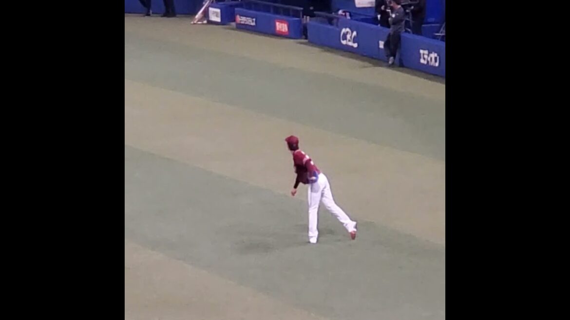 20240320　先発の #岸孝之 投手、試合前の調整　#shorts　東北楽天ｺﾞｰﾙﾃﾞﾝｲｰｸﾞﾙｽ　ｷｬｯﾁﾎﾞｰﾙ@ﾊﾞﾝﾃﾘﾝﾄﾞｰﾑ ﾅｺﾞﾔ･ﾚﾌﾄ外野 ﾅｺﾞﾔﾄﾞｰﾑ ｵｰﾌﾟﾝ戦