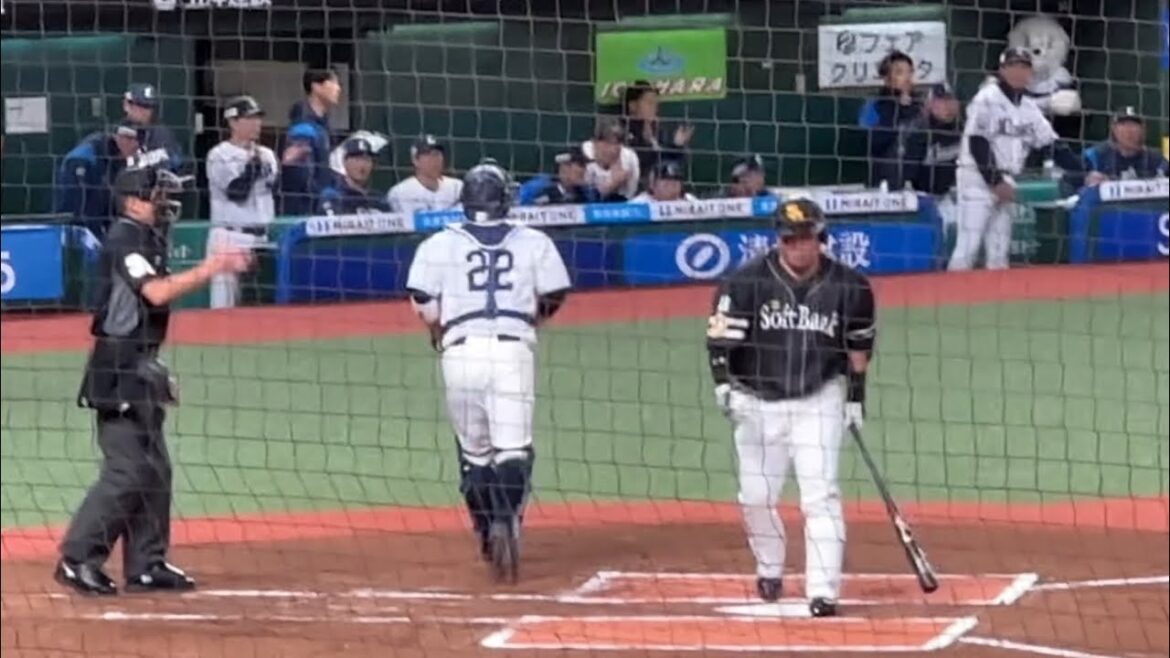 【アナウンスもかき消される怒号とブーイング】山川穂高vs今井達也❶注目の第一打線 空振り三振! 【西武vsソフトバンク】2024/4/12 【アナウンスもかき消される怒号とブーイング】山川穂高vs今井達也❶注目の第一打線 空振り三振! 【西武vsソフトバンク】2024/4/12