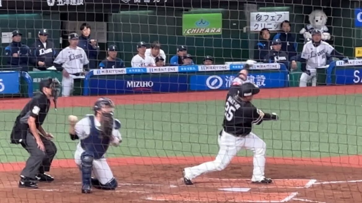 【激ブーイング】二打席連続空振り三振! 山川穂高vs今井達也❷ 【西武vsソフトバンク】2024/4/12 【激ブーイング】二打席連続空振り三振! 山川穂高vs今井達也❷ 【西武vsソフトバンク】2024/4/12