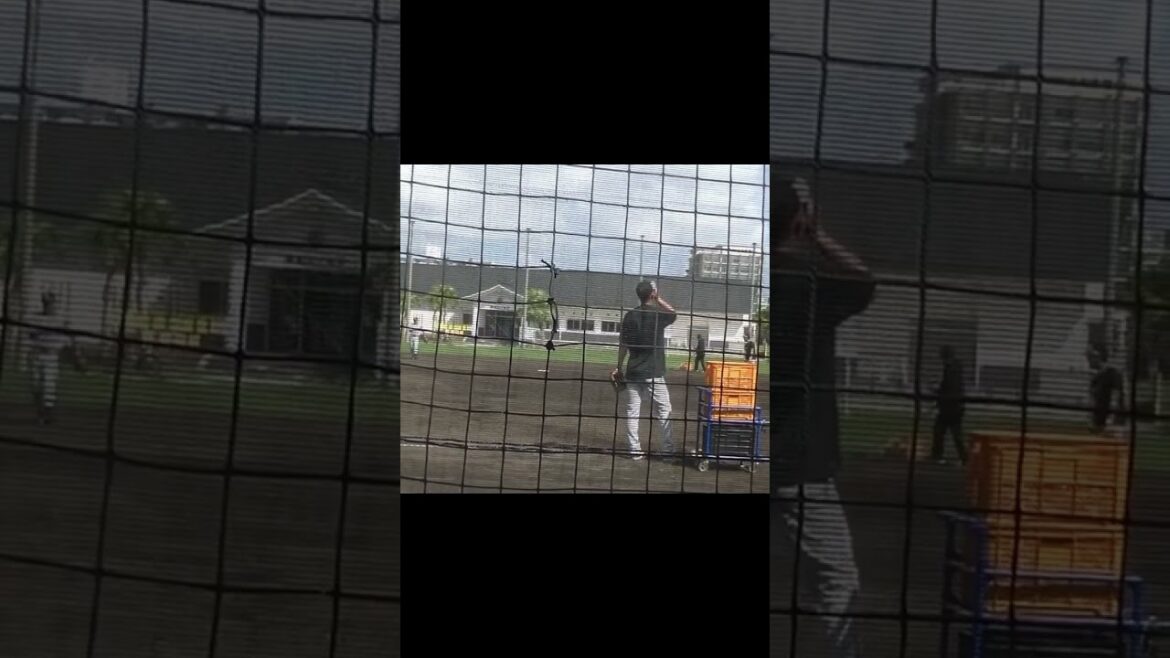 【巨人】守備練習 秋広優人 泉口友汰 中田歩夢 秋広おもろい【2024年2月21日 読売ジャイアンツ沖縄キャンプ】 #巨人