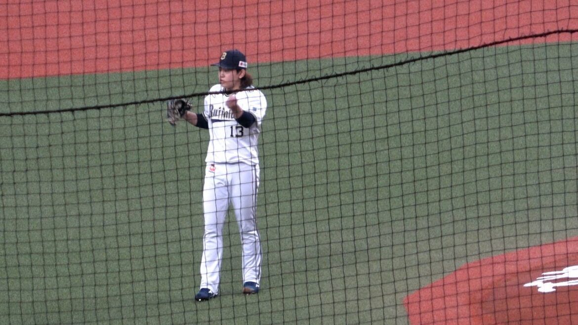 日ハム・五十幡の俊足を警戒する宮城大弥、内野陣に「セーフティあるよー」と合図を送る