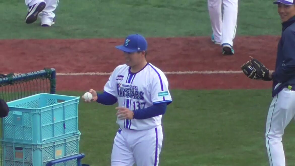 サポートスタッフとして働く髙城と嶋コーチ【2024.04.11】