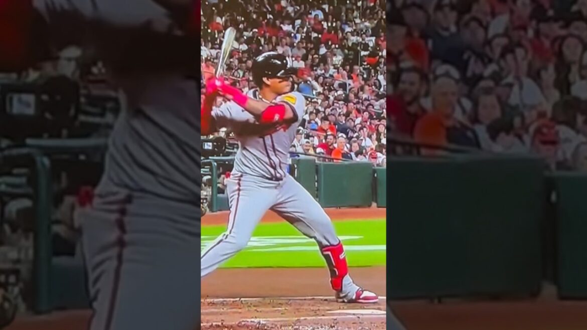 Atlanta Braves Orlando Arcia SMOKED ONE ⚾️🔥‼️ #shorts #viral #mlb