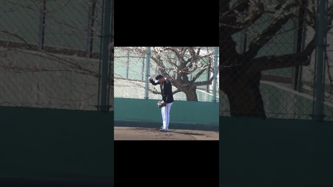 山﨑友輔がサブグラウンドでキャッチボール（練習試合 読売ジャイアンツ対 尚武フェニックス2024年3月3日）