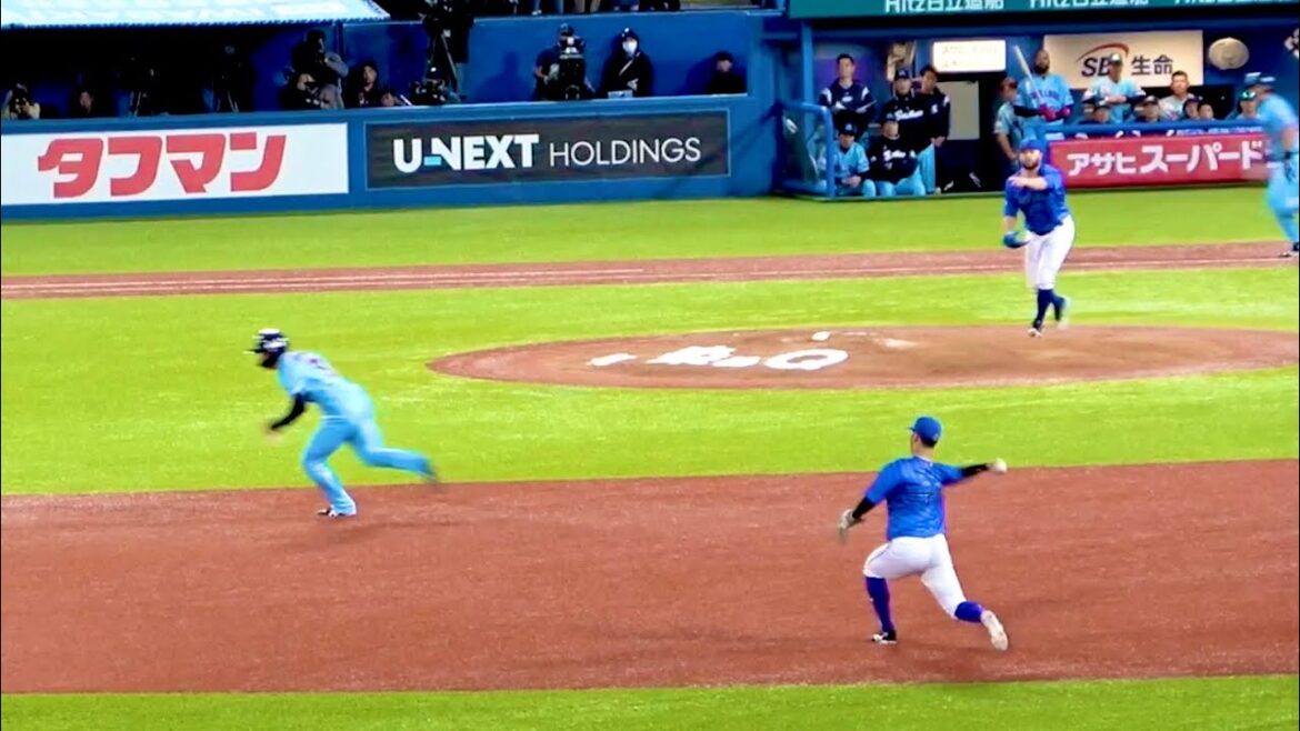 塩見がミスした時の京田陽太の対応落ち着いてるし、バトル挟殺プレー好き 横浜DeNAベイスターズ 横浜DeNAベイスターズ 2024/4/20