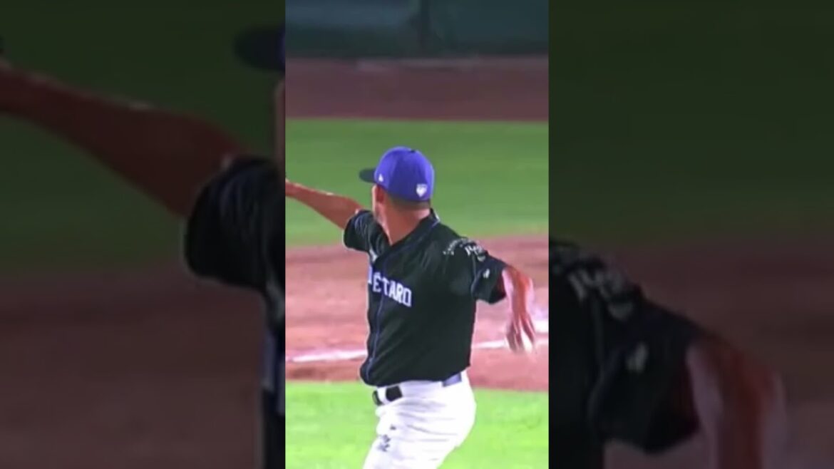"Huge home run to right field by Arismendy Alcántara in the Mexican League with the Oaxaca. #mexico