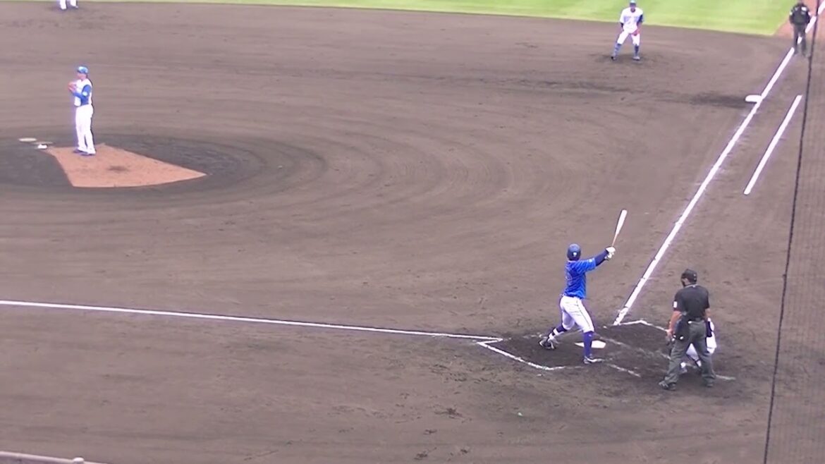 知野直人の打球 レフト阪口 樂 追いつく（2024年4月23日 日本ハムファイターズ対 横浜DeNAベイスターズ 2軍）