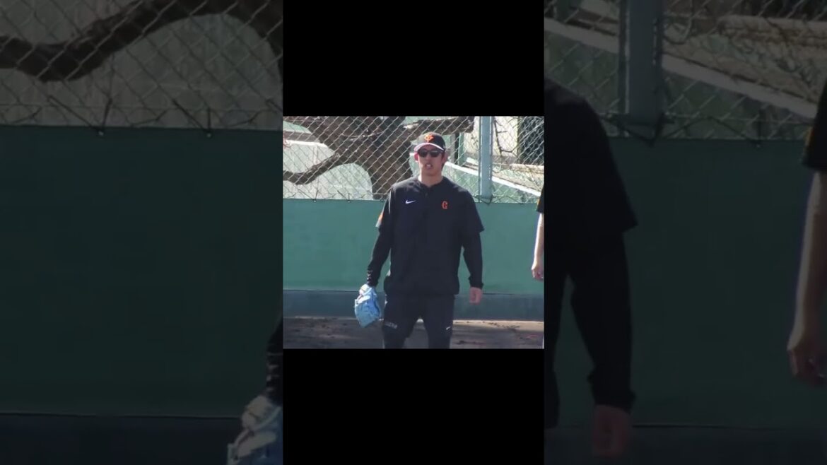 ノックをうける山﨑友輔や石田隼都など（練習試合 読売ジャイアンツ対 尚武フェニックス2024年3月3日）