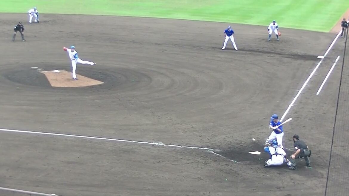 チャンスで高卒ルーキー高見澤郁魅 宮西尚生の球に三振（2024年4月23日 日本ハムファイターズ対 横浜DeNAベイスターズ 2軍）