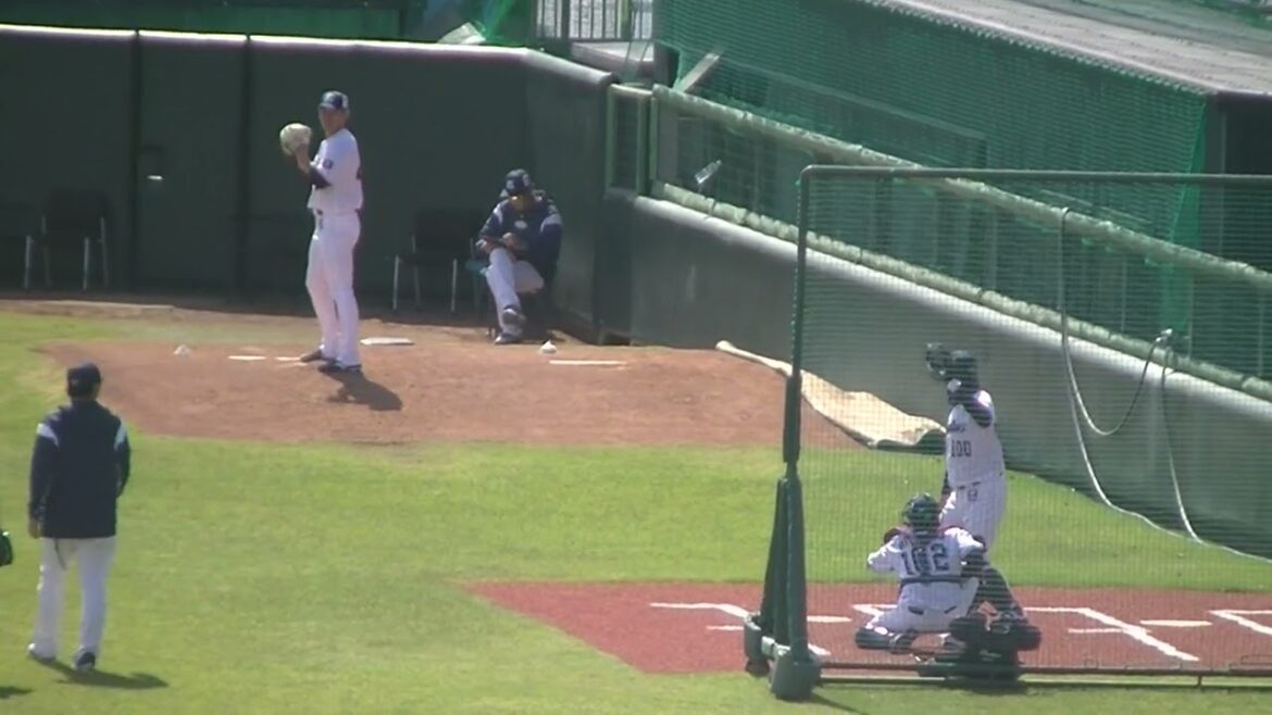 ブルペンで投げる高梨裕稔【ヤクルトスワローズ対 千葉ロッテマリーンズ イースタン2024年4月19日】