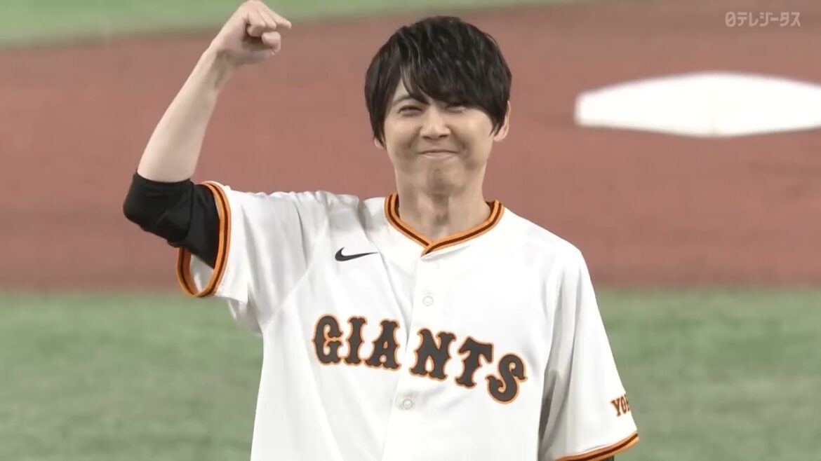 【始球式】声優の梶裕貴さん（「劇場版ハイキュー!! ゴミ捨て場の決戦」孤爪研磨役）【巨人×ヤクルト】