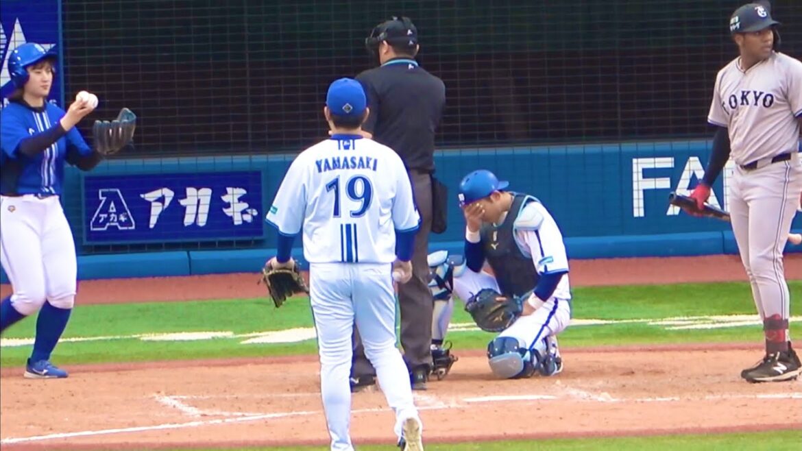 山本祐大、ファウルチップがマスクに直撃してるけど、大丈夫なのかな。 横浜DeNAベイスターズ 2024/4/27 オコエ瑠偉