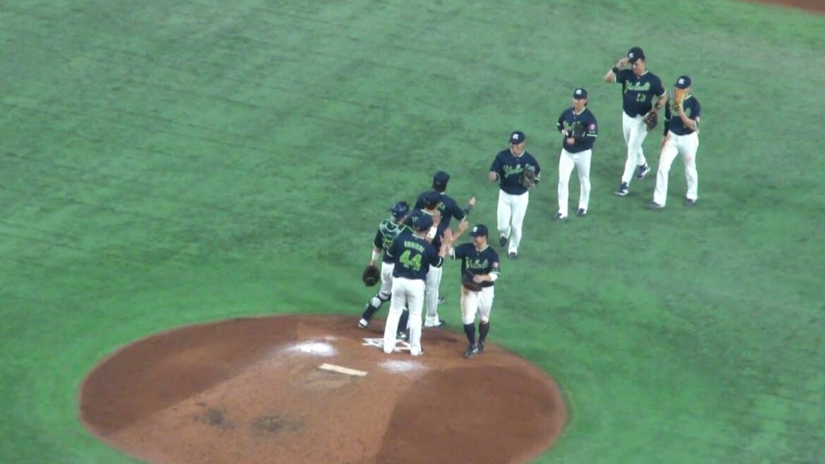 ヤクルト 北村拓己のキャッチによる、543のダブルプレーで試合終了　巨人 0 - 4 ヤクルト　2024年5月1日(水)