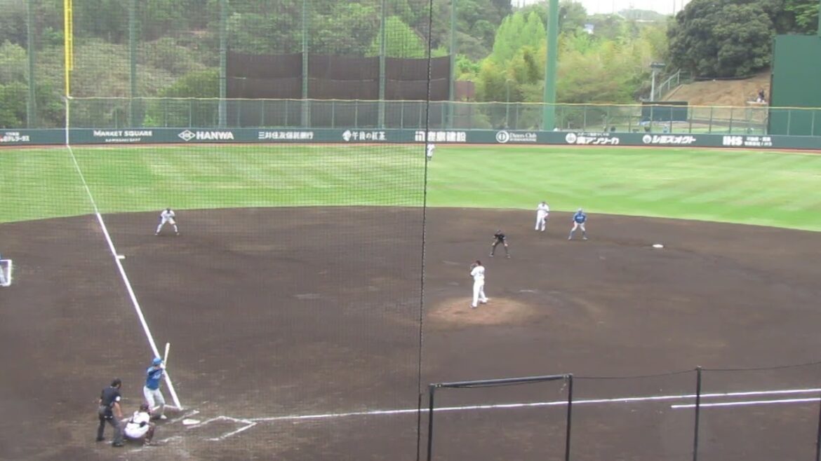 ピンチで清水優心を打ち取る直江大輔＜読売ジャイアンツ 対 日本ハムファイターズ 2024年4月18日＞