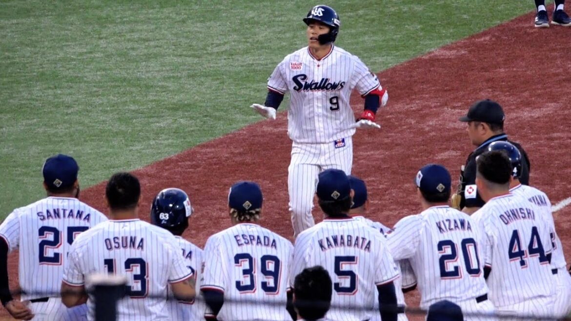 塩見泰隆サヨナラホームラン！バックスクリーンへ豪快に決めた！2024/05/03 東京ヤクルトスワローズ