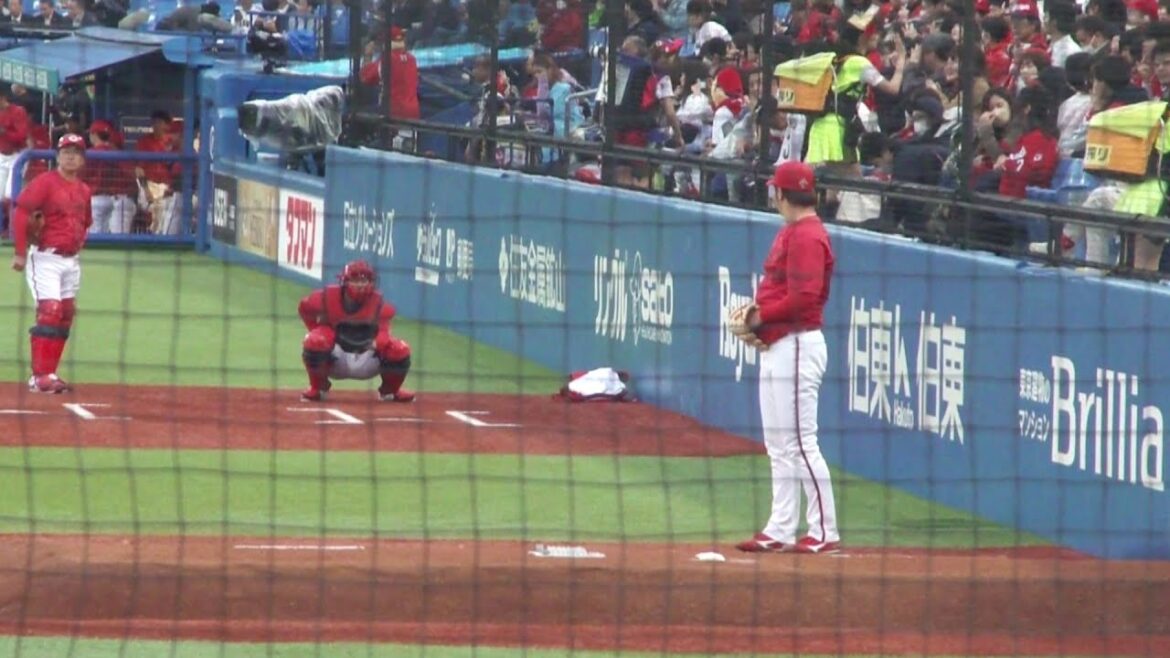 広島 床田寛樹が試合前にブルペンで投球練習　2024年4月23日(火) 神宮球場