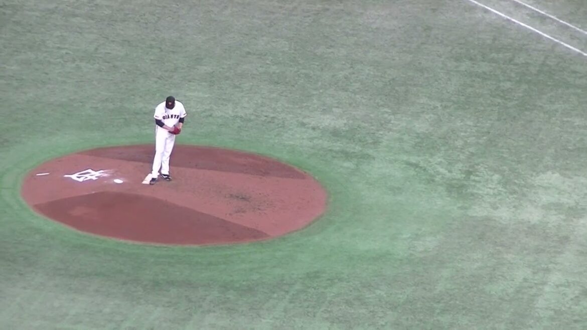 満塁のピンチで加藤匠馬を三振にとる菅野智之【読売ジャイアンツ対 中日ドラゴンズ2024年4月25日】