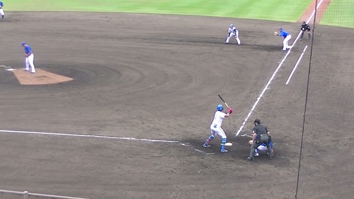 ファイターズ水谷瞬 センターへ大きな当たりも追いつかれる（2024年4月23日 日本ハムファイターズ対 横浜DeNAベイスターズ 2軍）