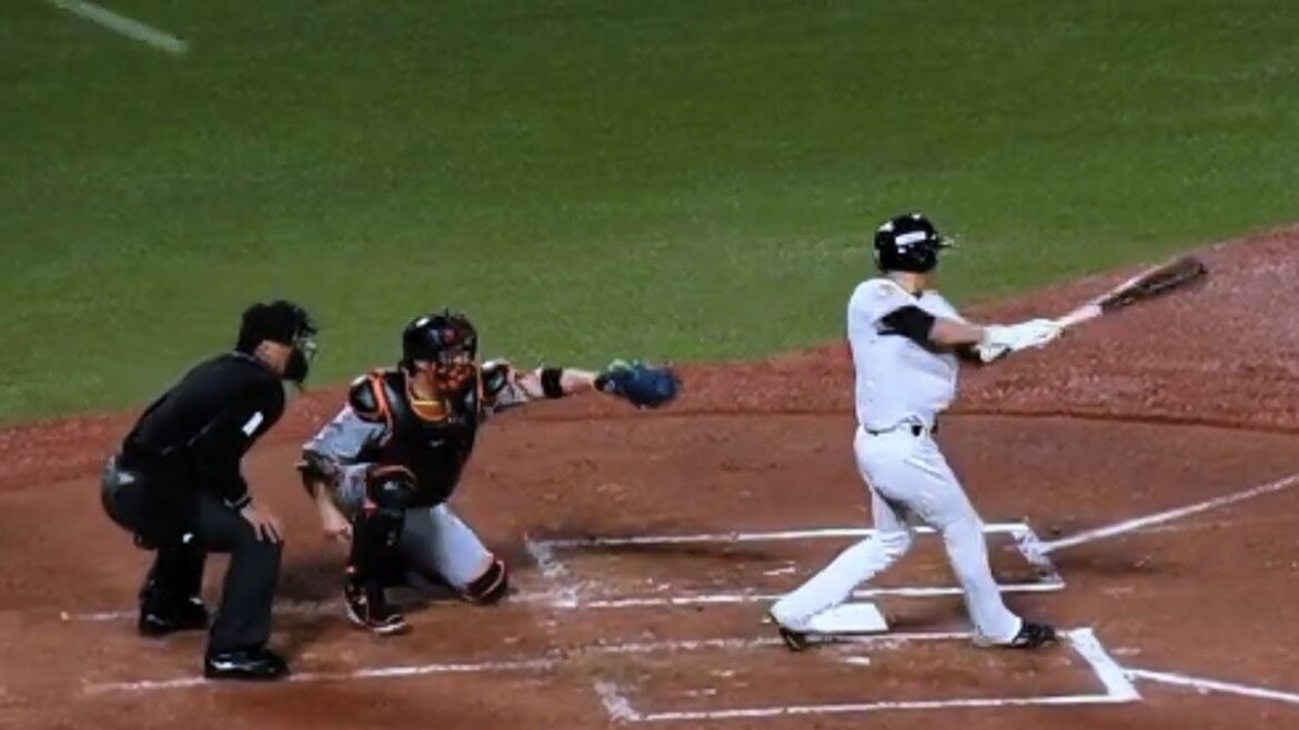 石川雅規 投手　ファールで粘る