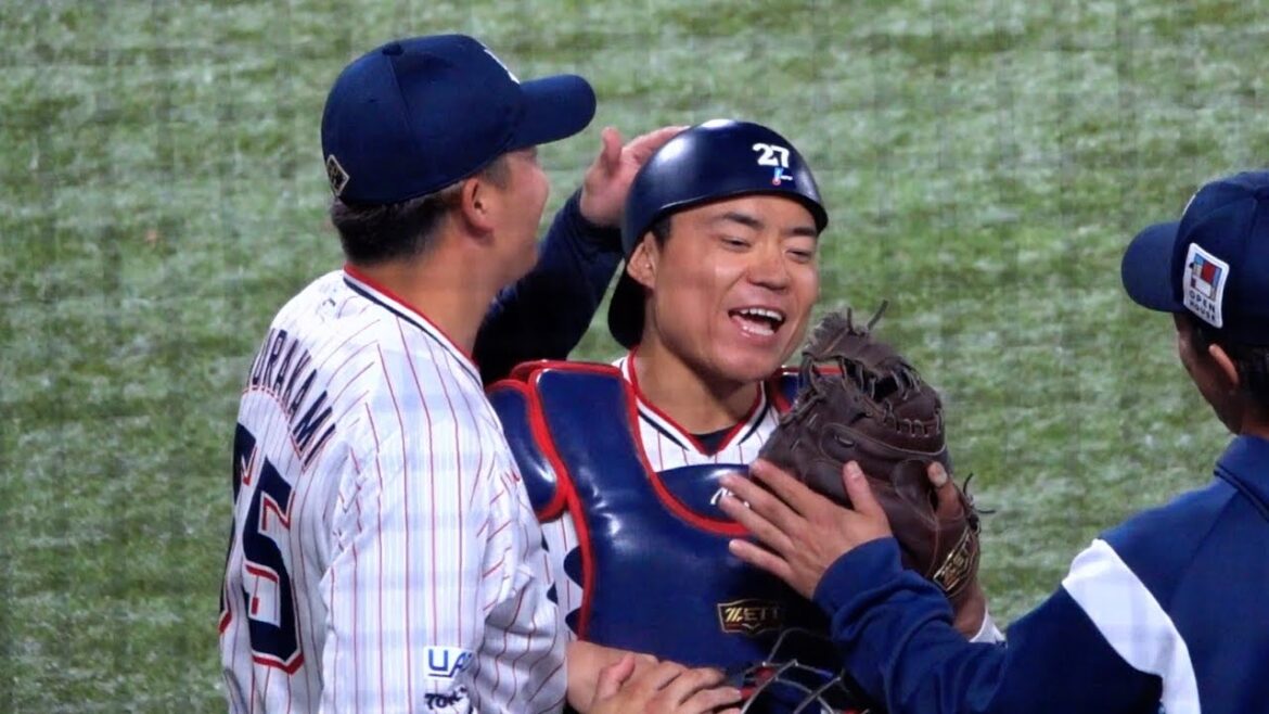 時刻は23時！5時間超えの激闘は引き分け！細川抑えた山本‐中村バッテリーを村上がベンチ前で迎える！東京ヤクルトスワローズ×中日ドラゴンズ 2024/05/04
