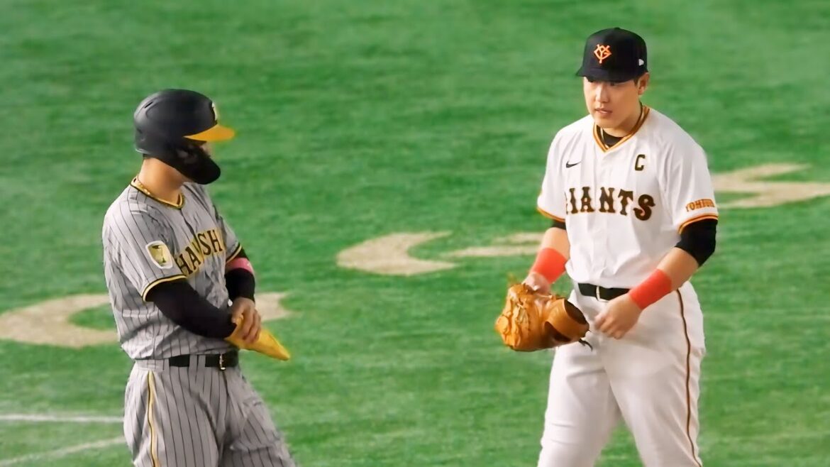 【大丈夫？！】死球でキレ気味の佐藤輝明に声かけて落ち着かせる岡本和真 2024.5.3