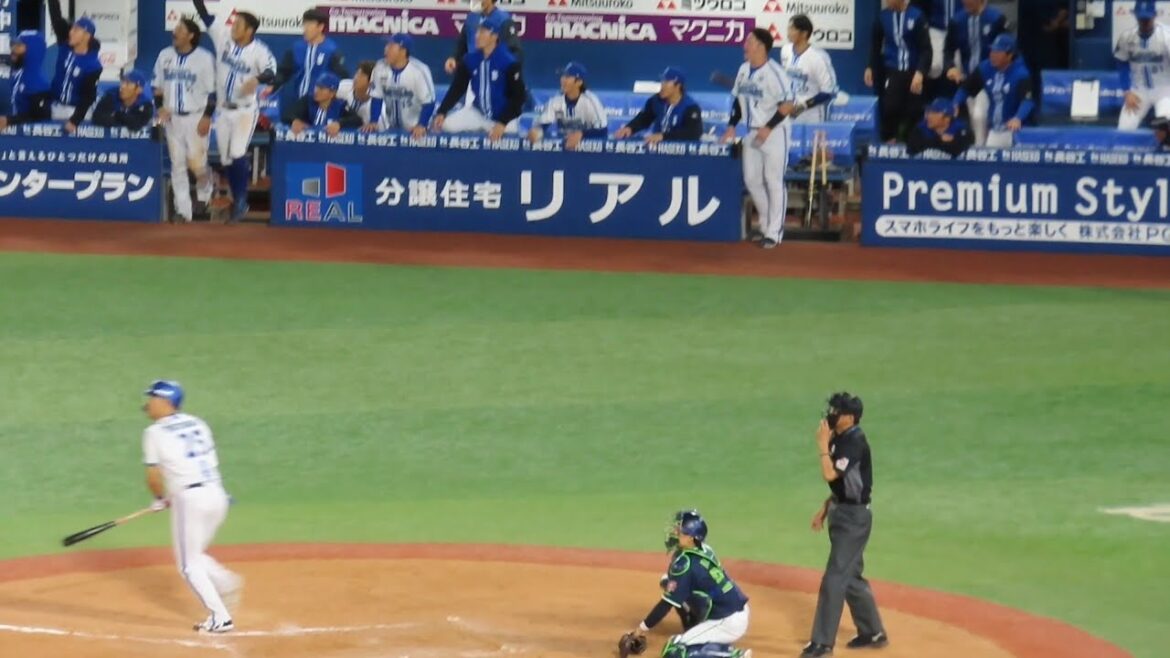 【ベンチ総立ち】筒香嘉智逆転スリーランホームラン　東京ヤクルトスワローズ戦