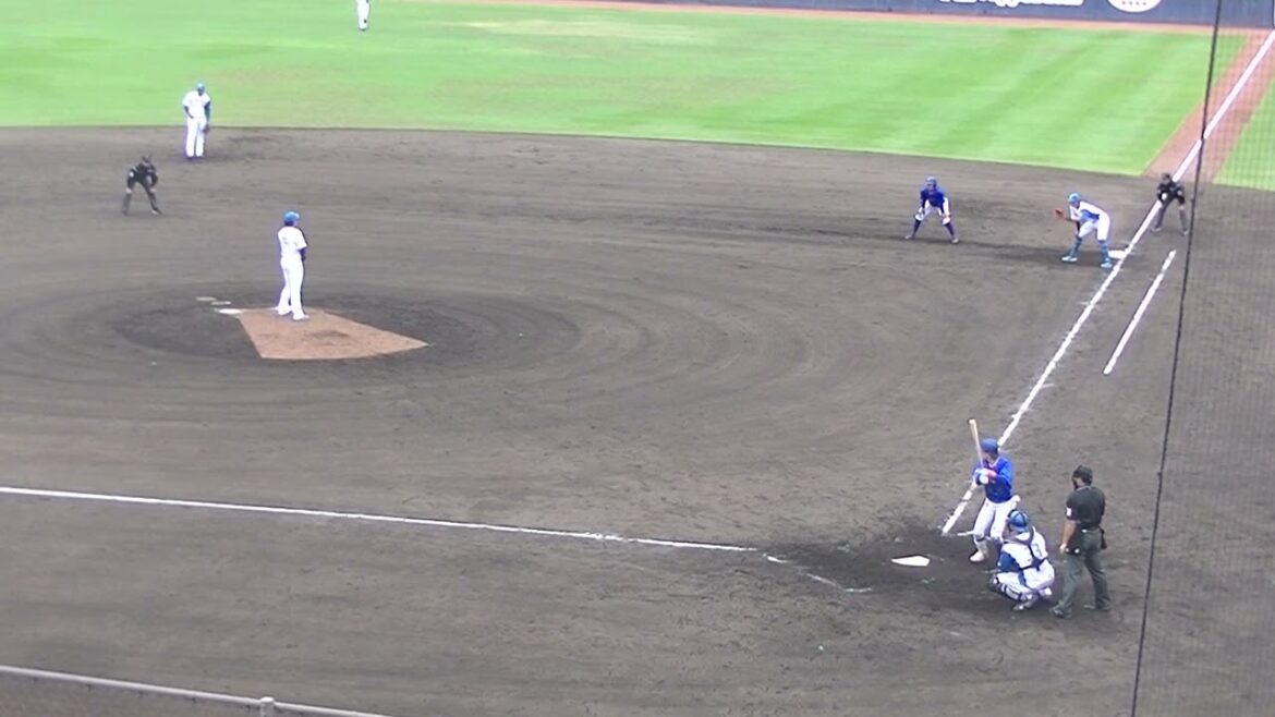 村川凪を三振にとる堀瑞輝（2024年4月23日 日本ハムファイターズ対 横浜DeNAベイスターズ 2軍）