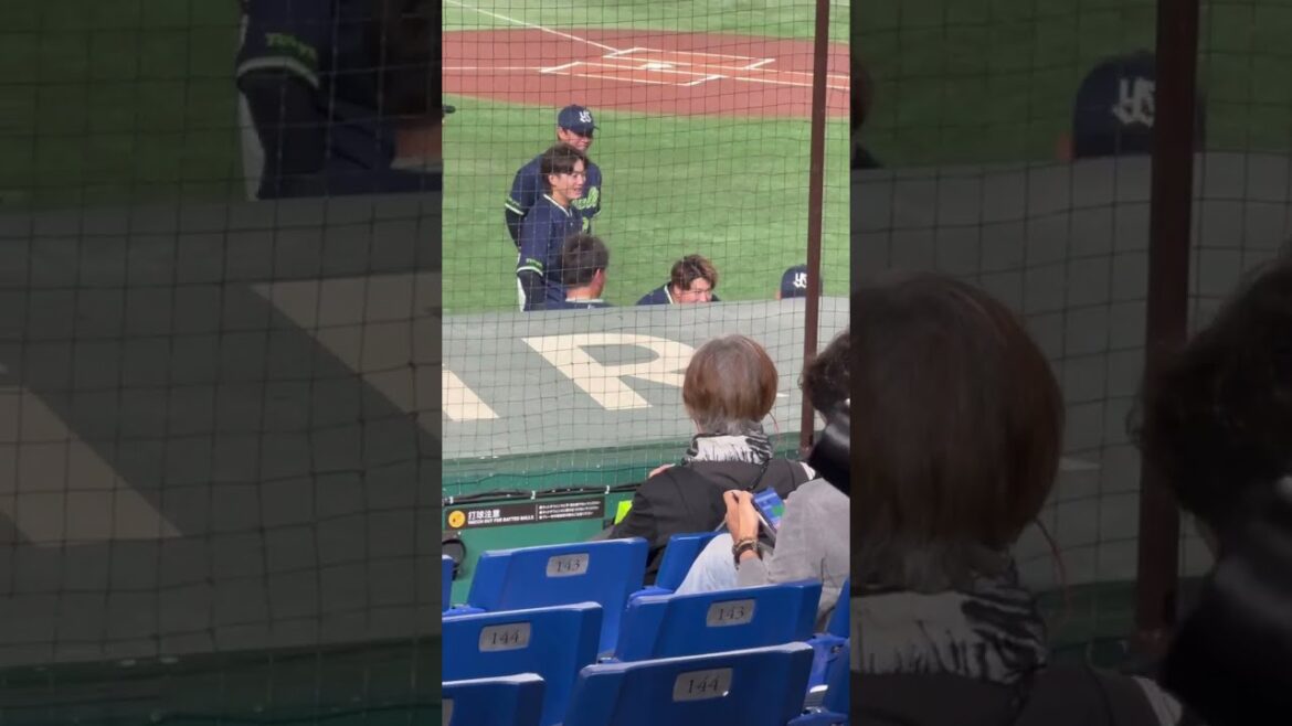 今日のハカ【長岡秀樹選手に促される松本直樹選手】 増田珠ハカ軍団　ヤクルトスワローズ　5.1　対読売ジャイアンツ戦 #ヤクルトライブ #ヤクルト