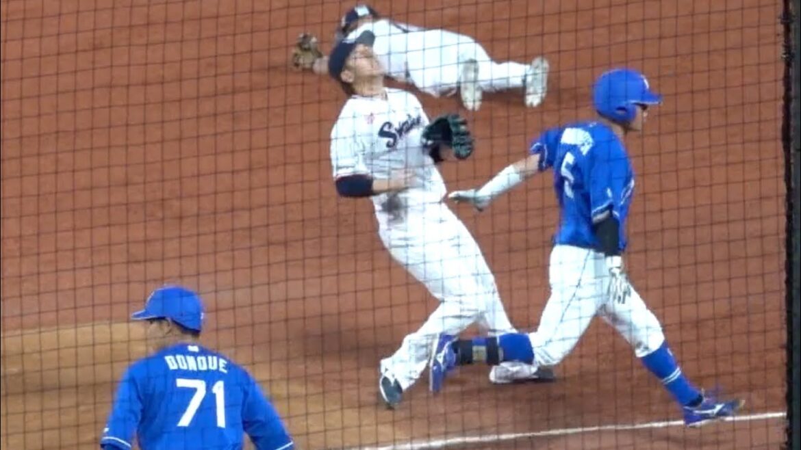 ベースカバー間に合わず！小澤怜史この表情！村松開人は本日もヒットを打ち出塁！東京ヤクルトスワローズvs中日ドラゴンズ 2024/05/05