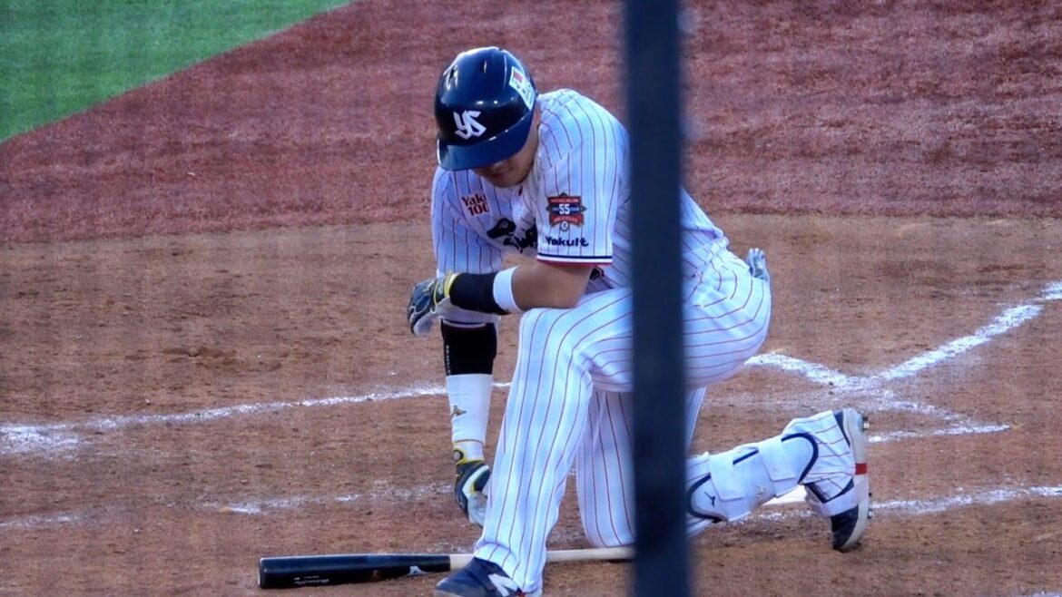 サヨナラホームラン未遂から一転、見逃し三振となりガックリな村上宗隆。中日・藤嶋は異様な雰囲気の中、無失点に切り抜ける。2024/05/03 東京ヤクルトスワローズ×中日ドラゴンズ