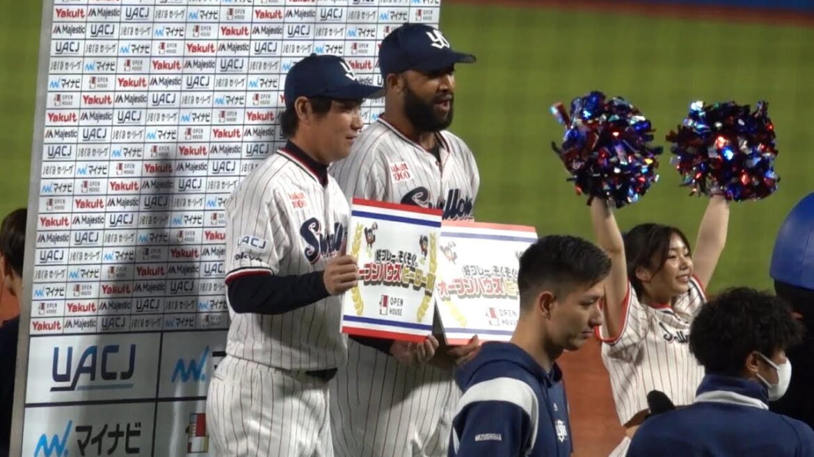 同点タイムリーを打った川端慎吾＆サヨナラホームランを打ったサンタナのヒーローインタビュー 東京ヤクルトスワローズ 2024/04/25