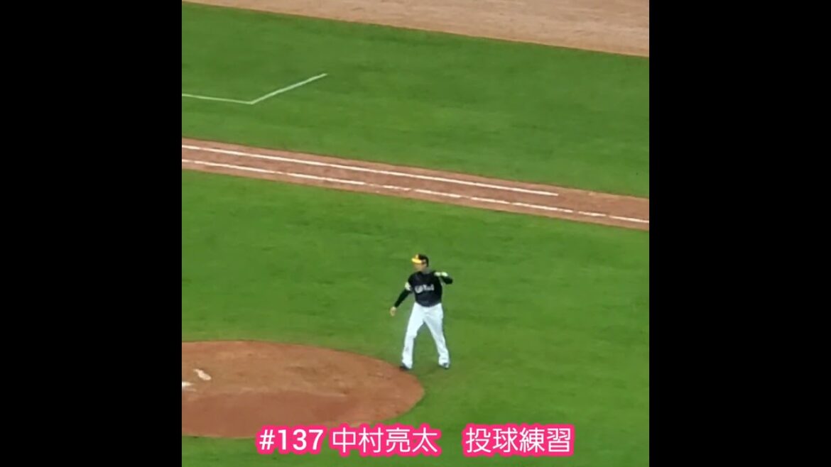 20240324　育成選手の中村亮太　投球練習　投球ﾌｫｰﾑ　#shorts　福岡ｿﾌﾄﾊﾞﾝｸﾎｰｸｽ@MAZDA Zoom-Zoom ｽﾀｼﾞｱﾑ広島･ﾋﾞｼﾞﾀｰﾊﾟﾌｫｰﾏﾝｽ ｵｰﾌﾟﾝ戦