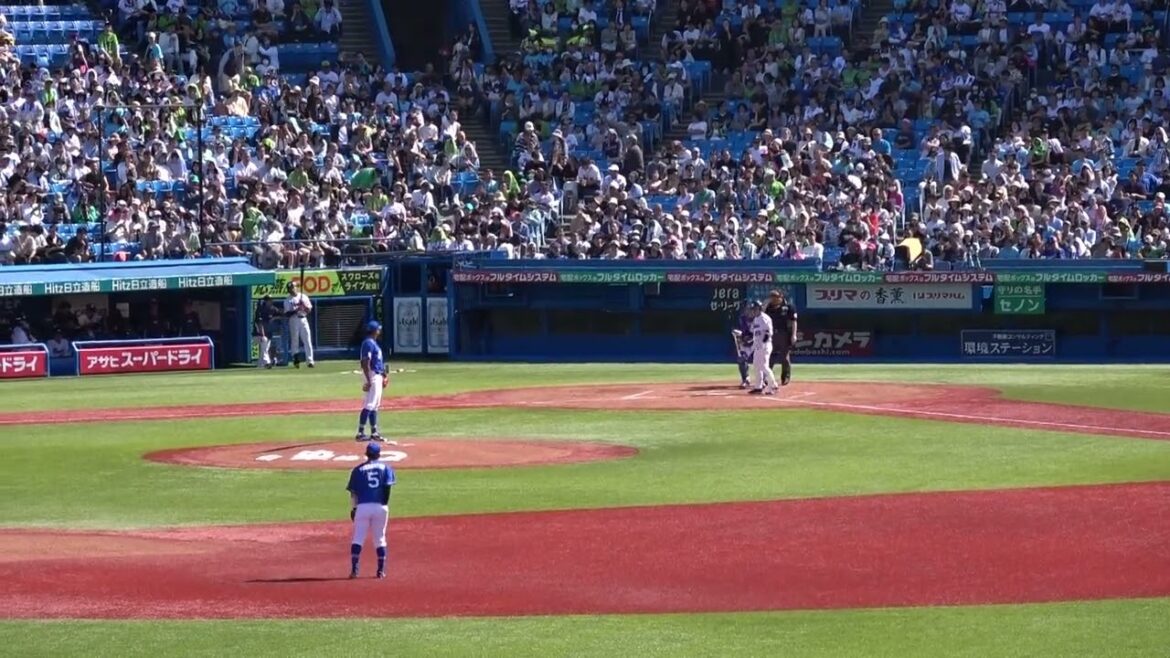 【奉納バント】小川泰弘投手の“秘技！奉納バント”成功