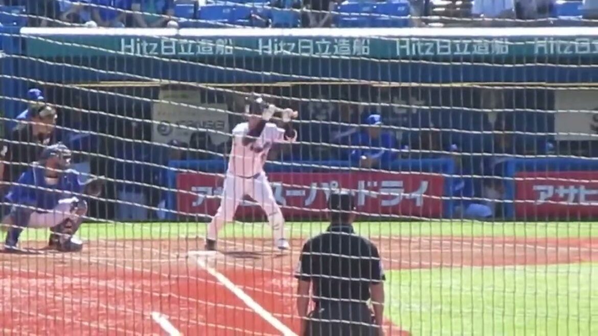 【奉納バント】ヤクルト 小川泰弘の送りバント