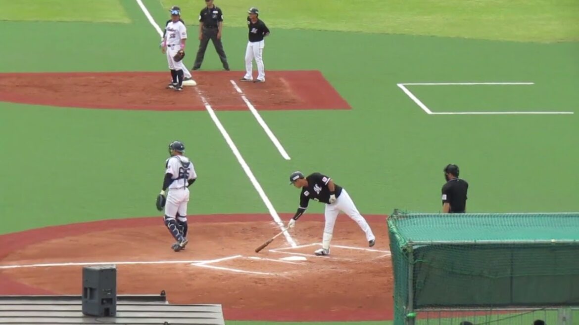 マリーンズ松石信八ヒットの時のフォームと平沢大河の送りバント＜2軍・ヤクルトスワローズ対 千葉ロッテマリーンズ  2024年5月12日＞