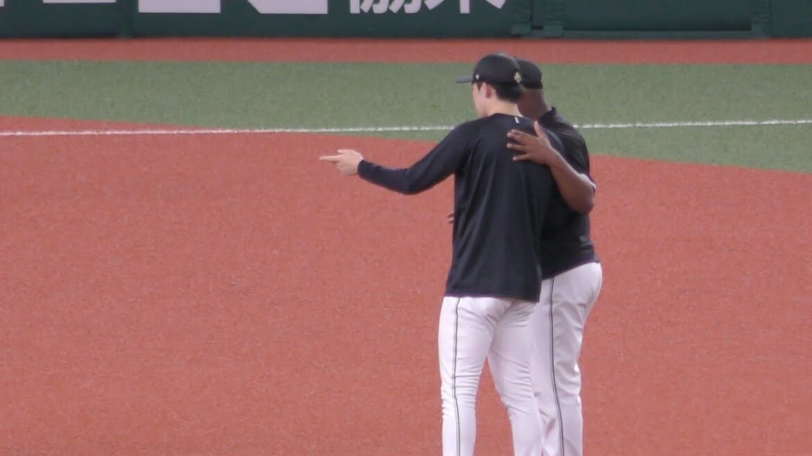 【朗希爆笑】メルセデス巨人時代にタッチアウトになった自虐ネタ？を披露する走塁練習【2024.5.21 ベルーナドーム】