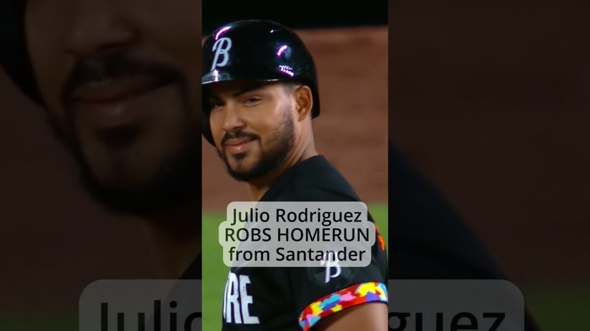 Julio Rodríguez ROBS homerun from Santander #mariners #juliorodriguez #mlb #baseball #orioles