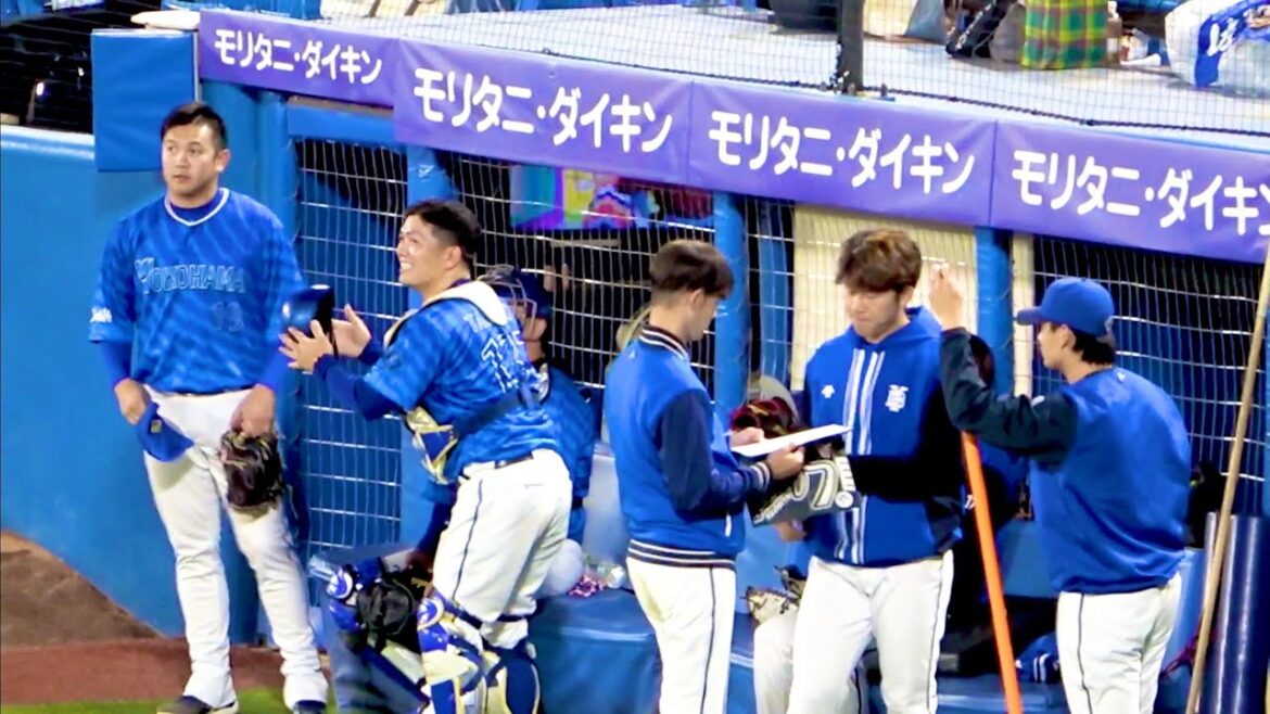 ブルペンを笑いで暖める髙城俊人の空中くるりんぱw 横浜DeNAベイスターズ 2024/5/22