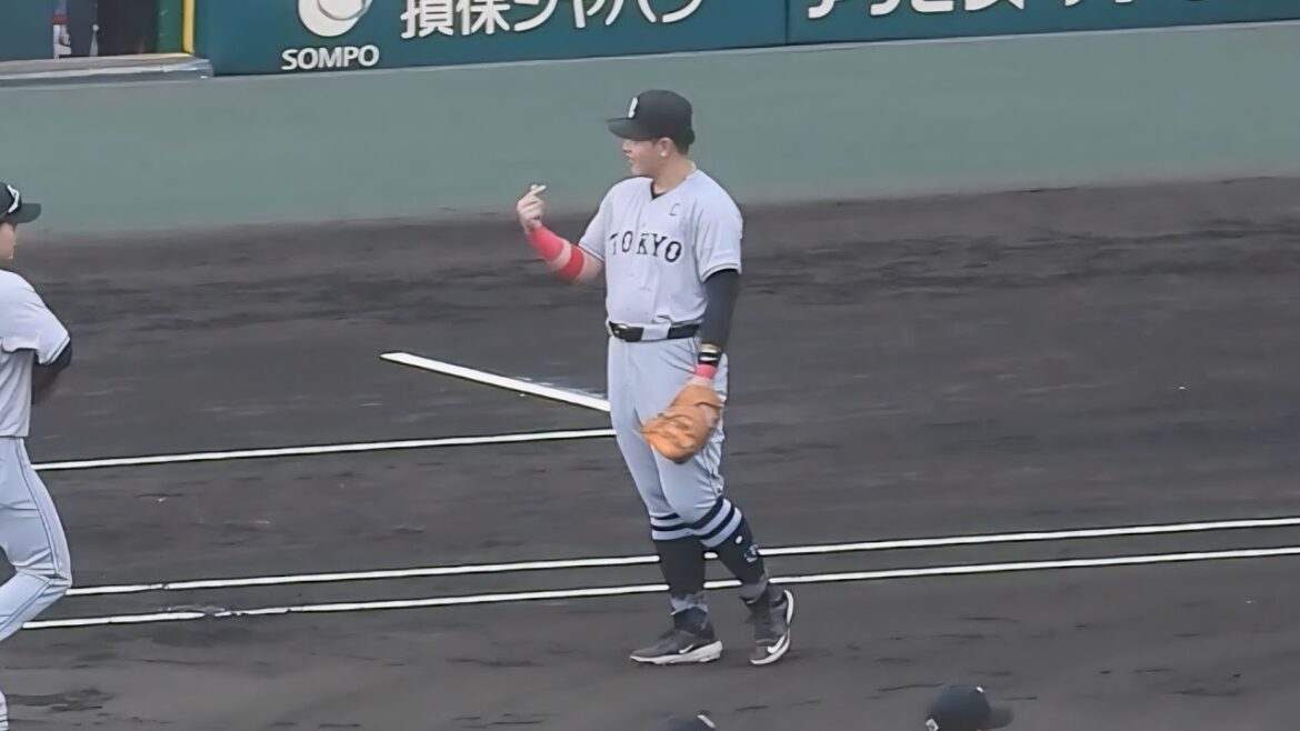 【試合前からイチャチャ】挨拶に来なかった中野を冗談混じりに挑発する岡本和真 2024.4.18