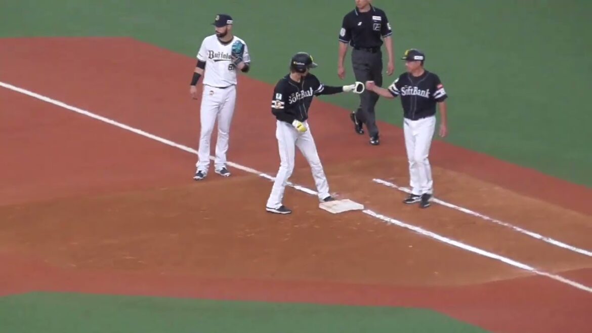 三森 大貴　流し打ちクリーンヒットで出塁　#福岡ソフトバンクホークス